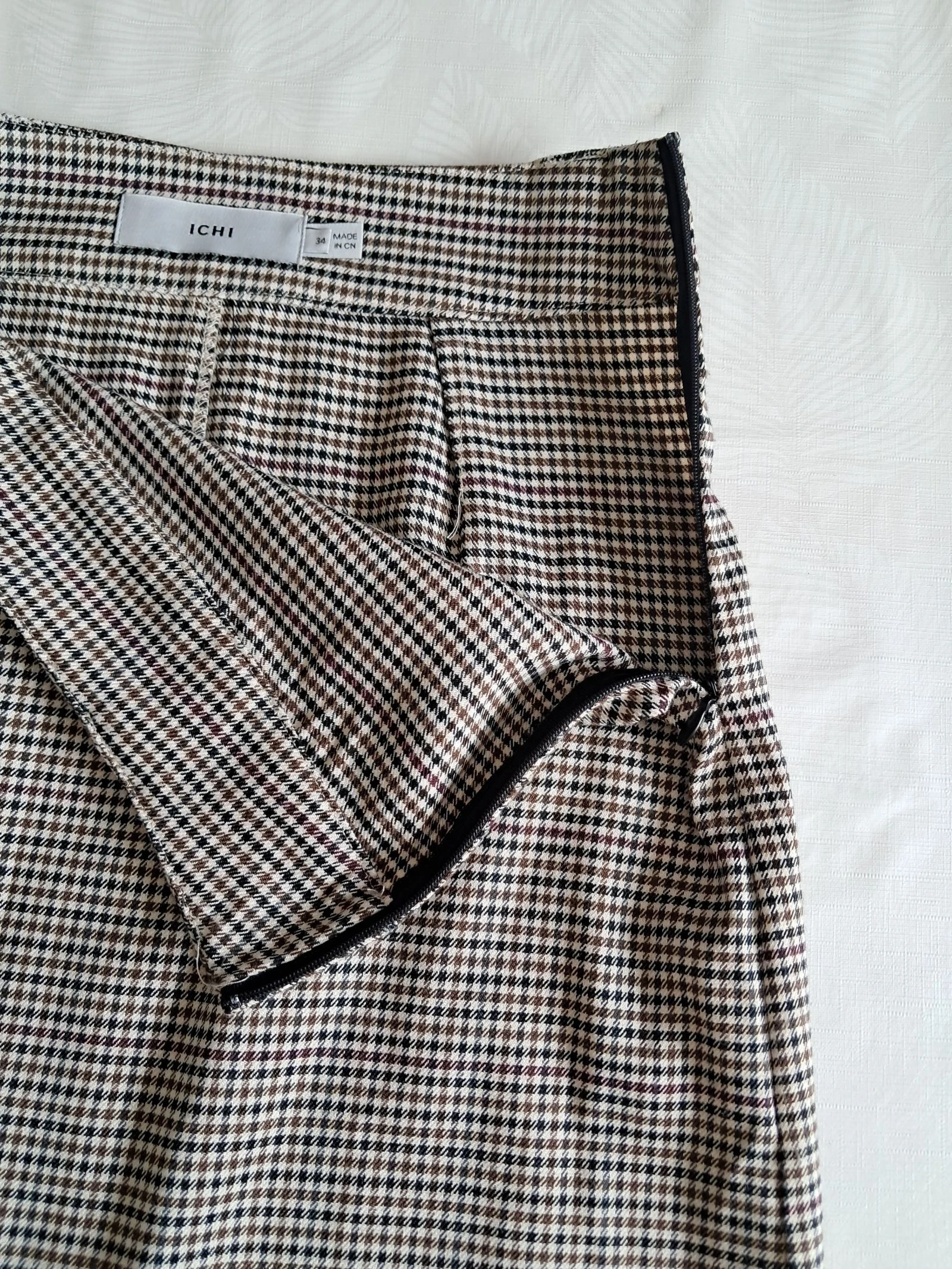Jupe droite ICHI taille 34 motif pied-de-poule prince-de-galles beige noir